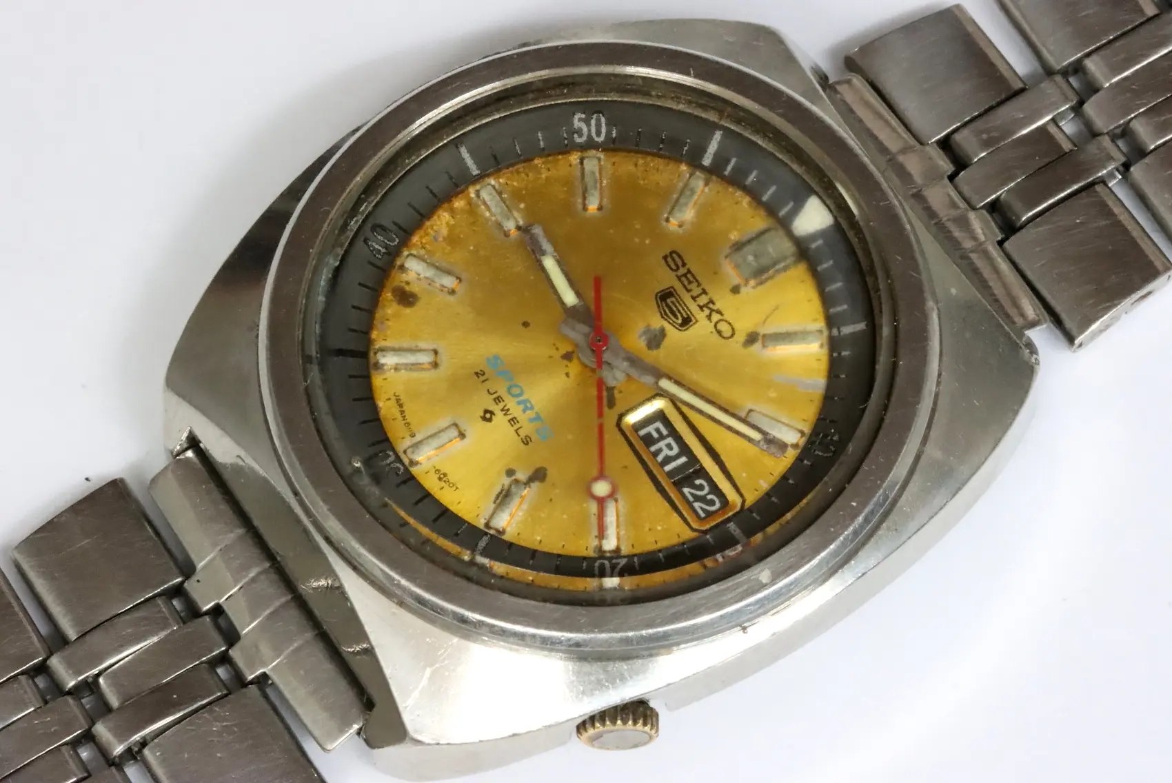 Seiko classic sports 6119 automatic men's watch