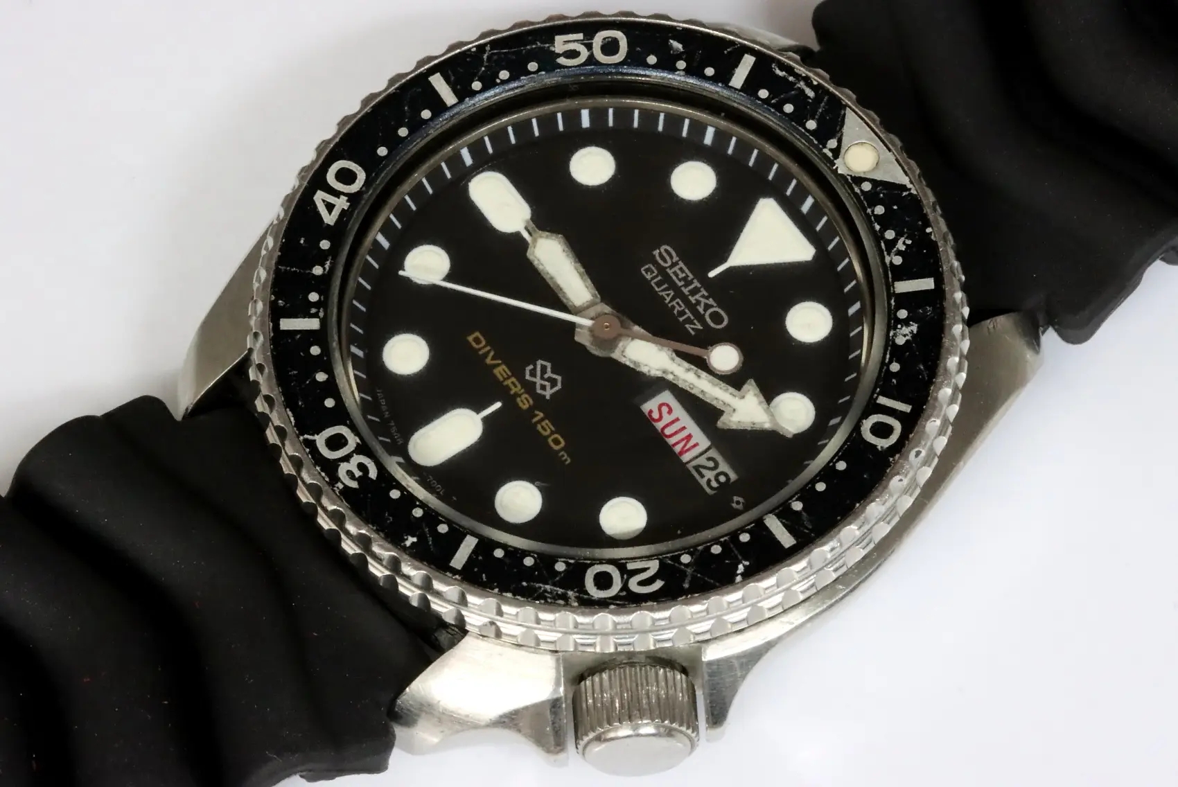 Seiko classic 7548-7000 SQ men's quartz diver's watch