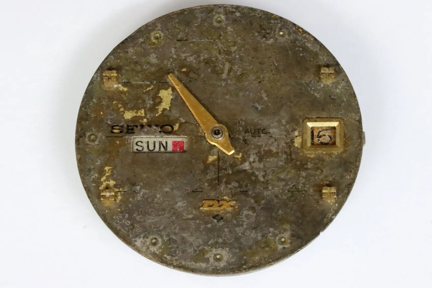 Seiko 6106A movement in poor condition with corrosion