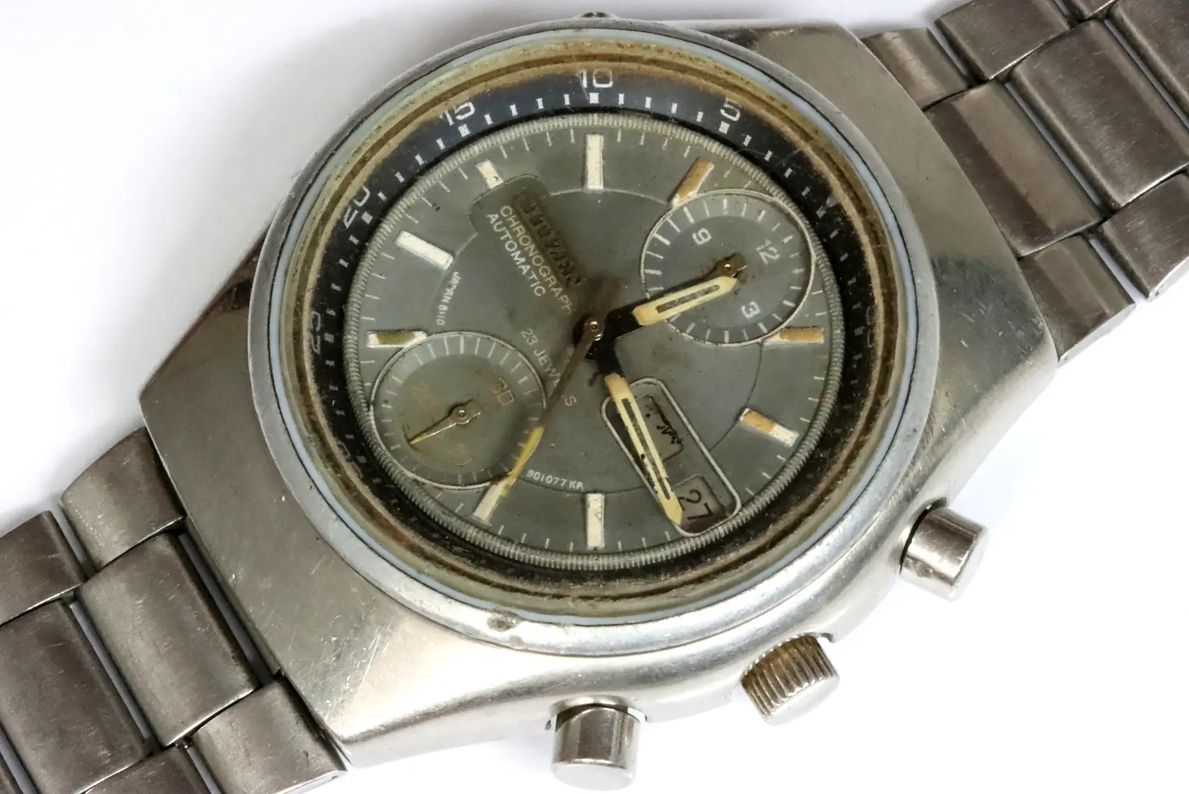 Citizen 67-9119 chronograph watch found as is, defective and untested