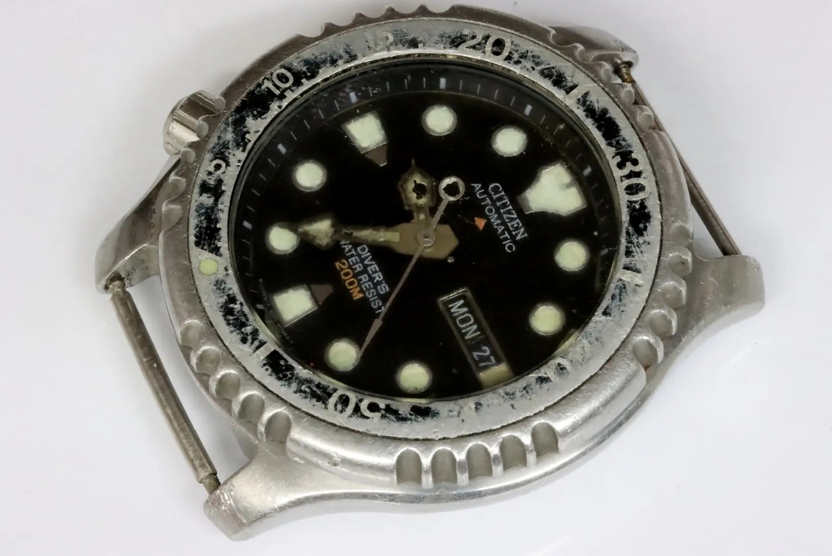Citizen 8203 promaster diver's watch in poor condition