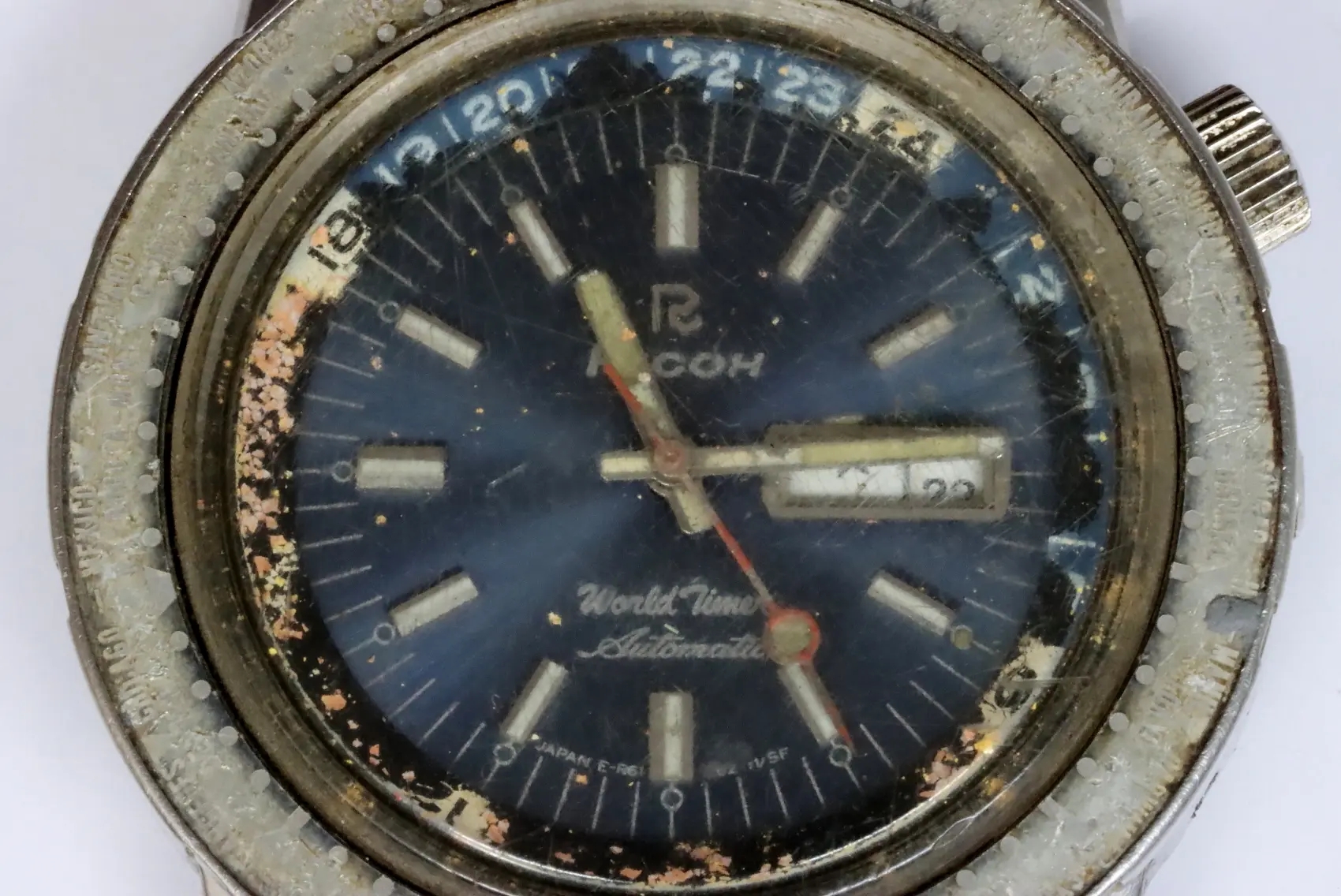 Ricoh World Time  06215 watch found as is, defective in poor condition