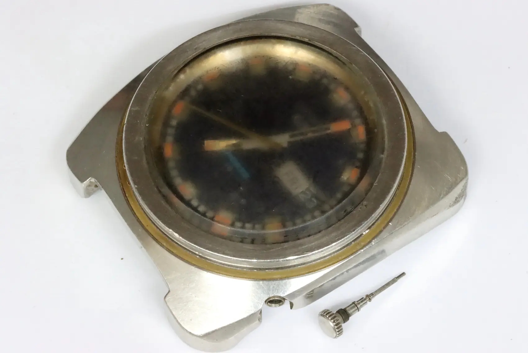 Seiko incomplete 5126-8120 sports men's watch in poor condition