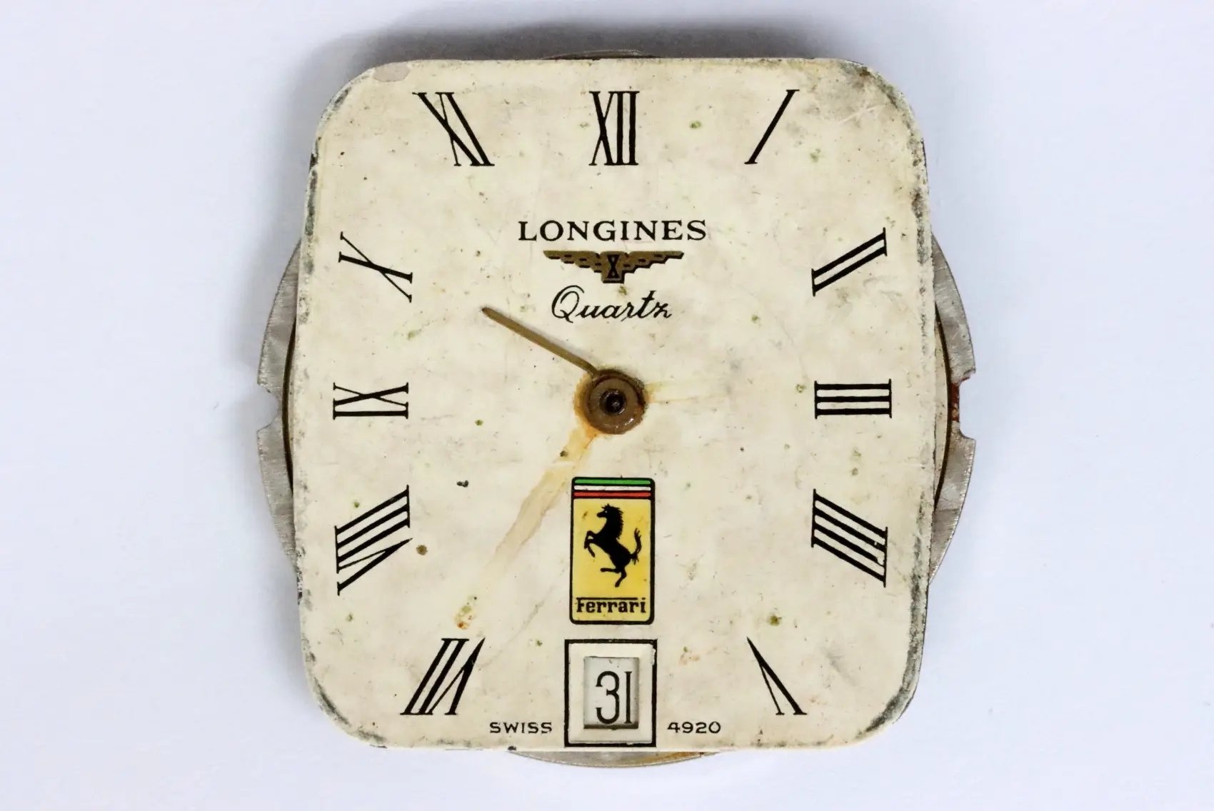Longines Ferrari L270.02 quartz movement with rusty parts