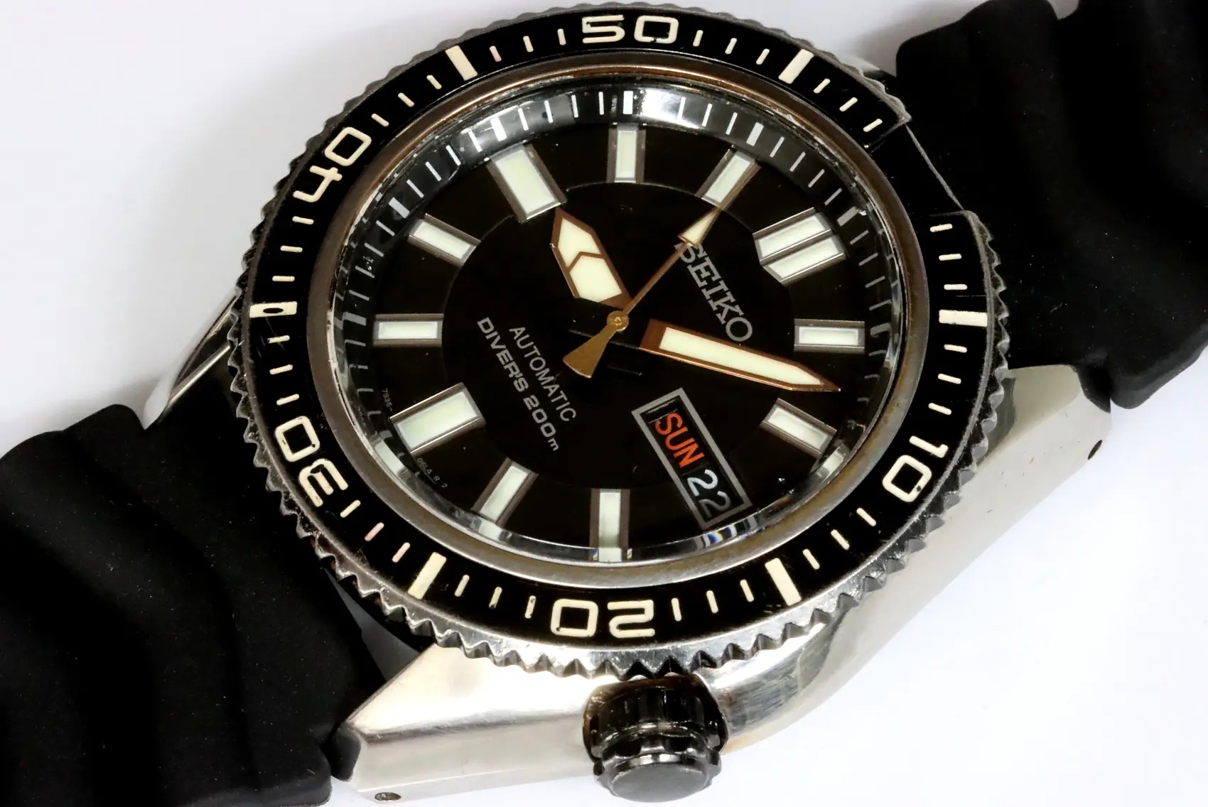 Seiko 7S36-04P0 automatic 23 jewels men's diver's watch