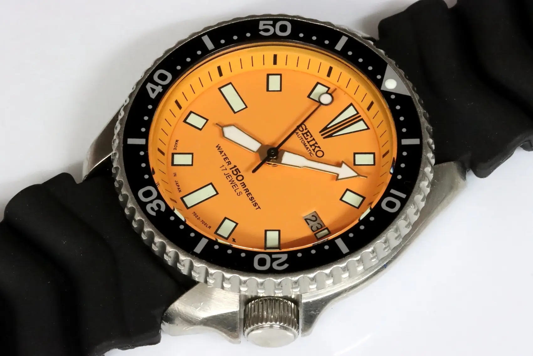 Seiko classic 7002-7000 automatic men's diver's watch
