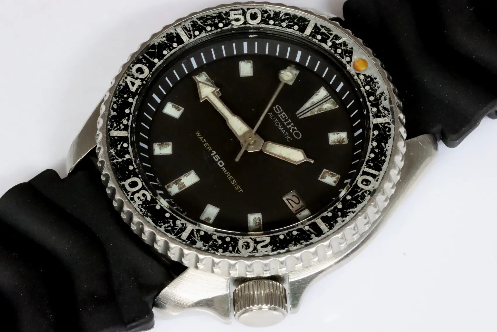 Seiko classic 7002-7000 automatic men's diver's watch