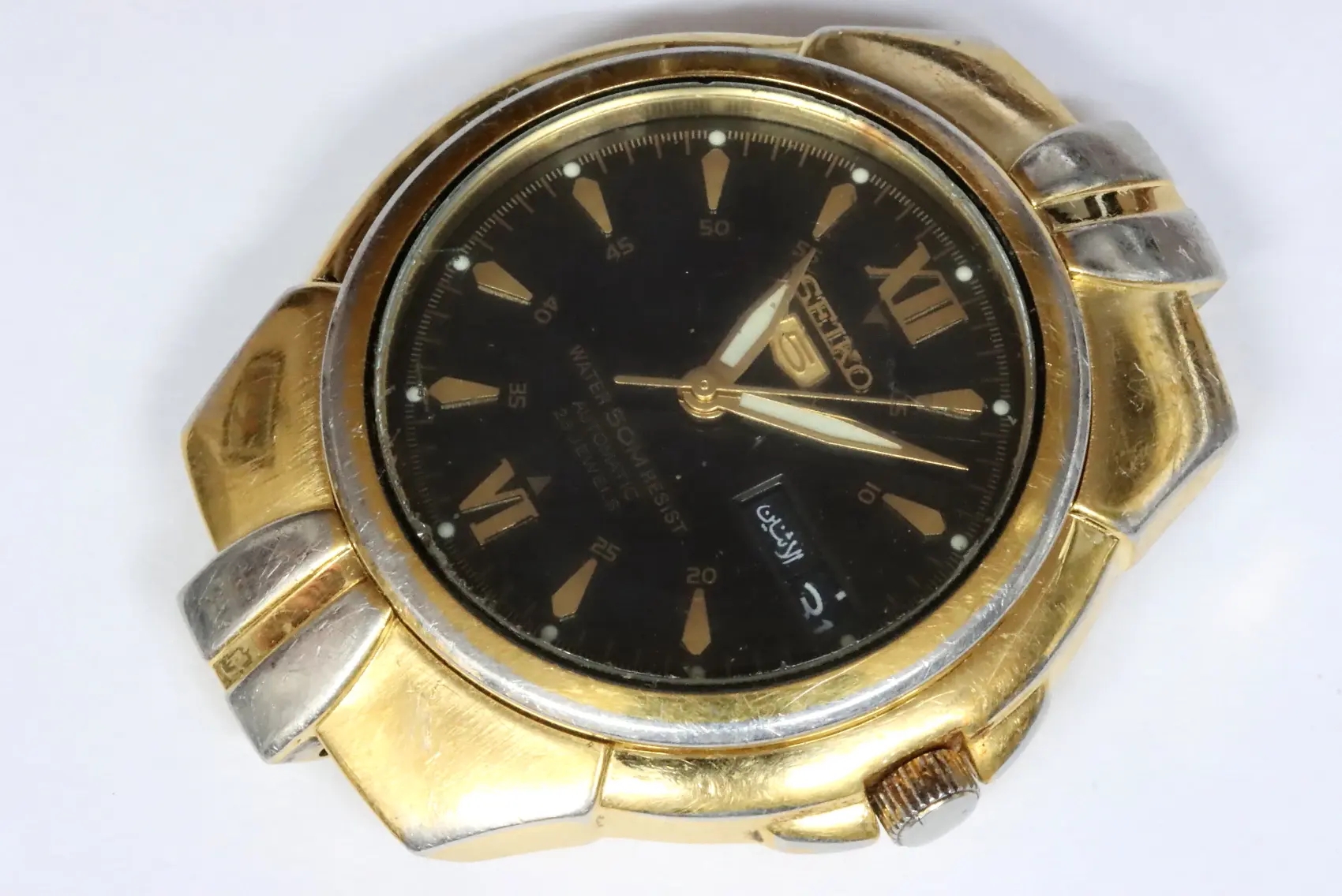 Seiko 7S36 mens watch with water damage 