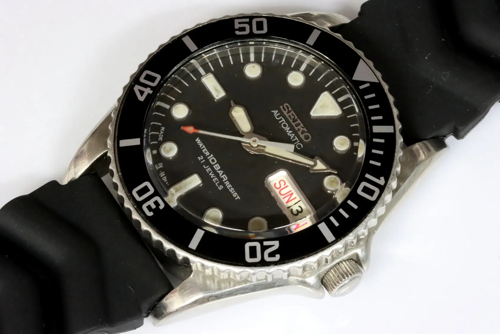 Seiko classic 10bar 7S26-0050 SKX023J midsize diver's watch