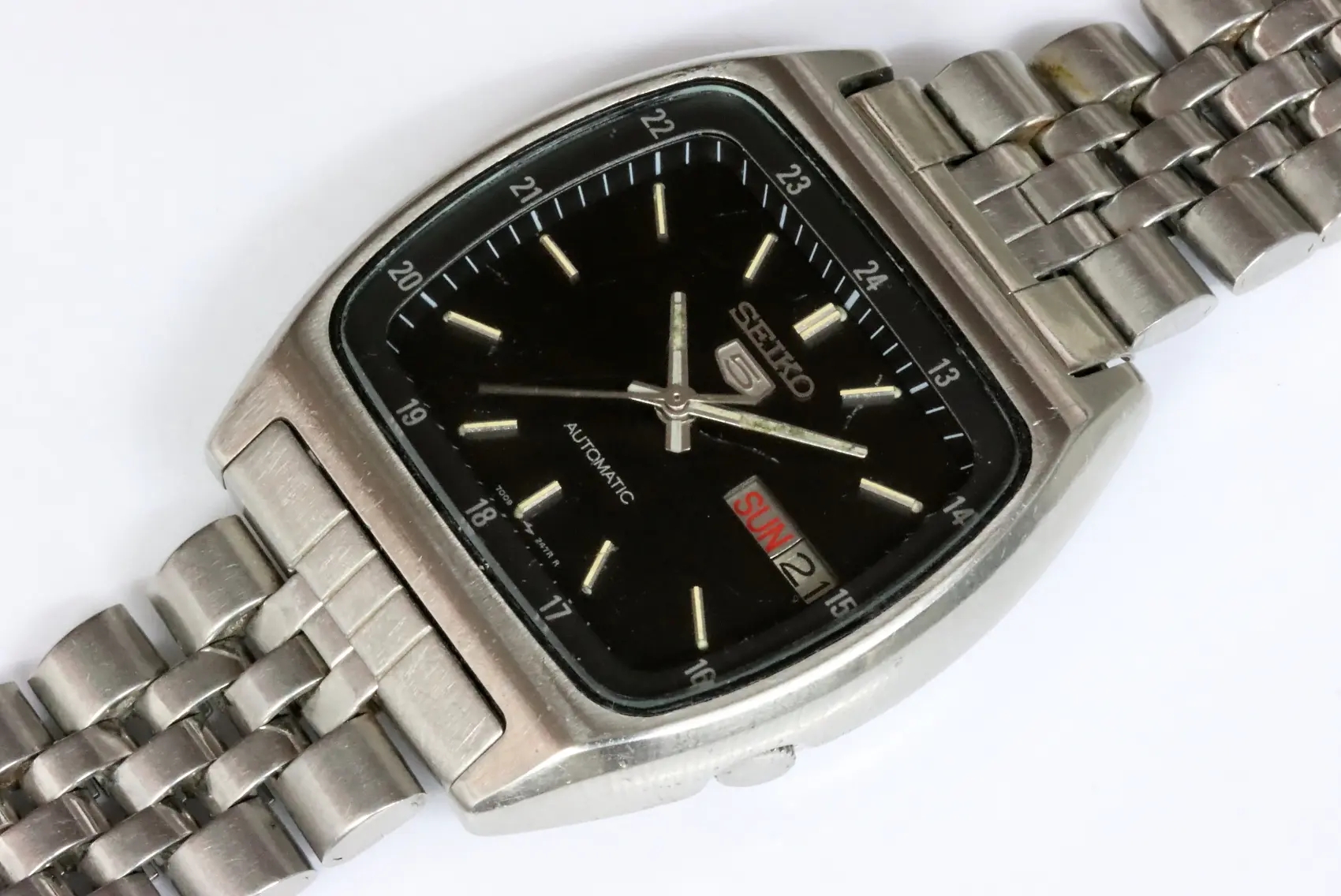 Seiko classic 7009 automatic men's watch