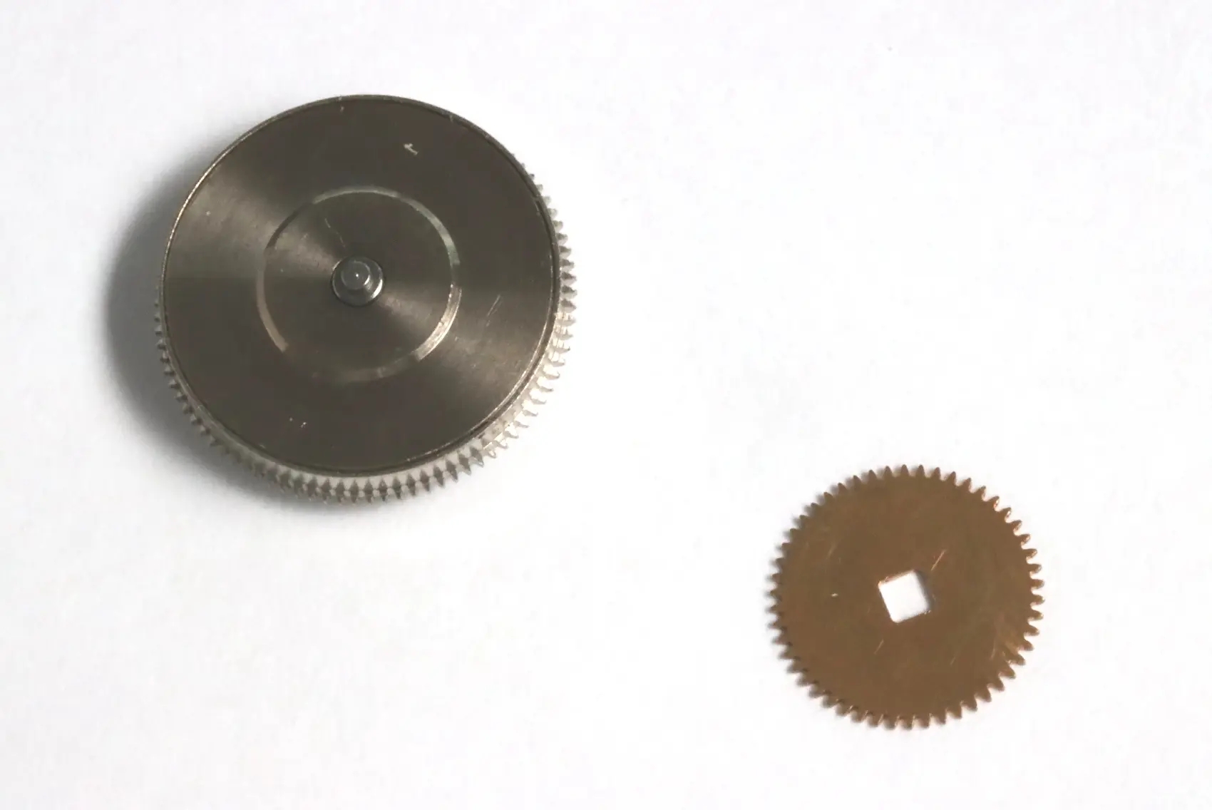 ETA 2452 (30 jewels) barrel with mainspring and ratchet wheel