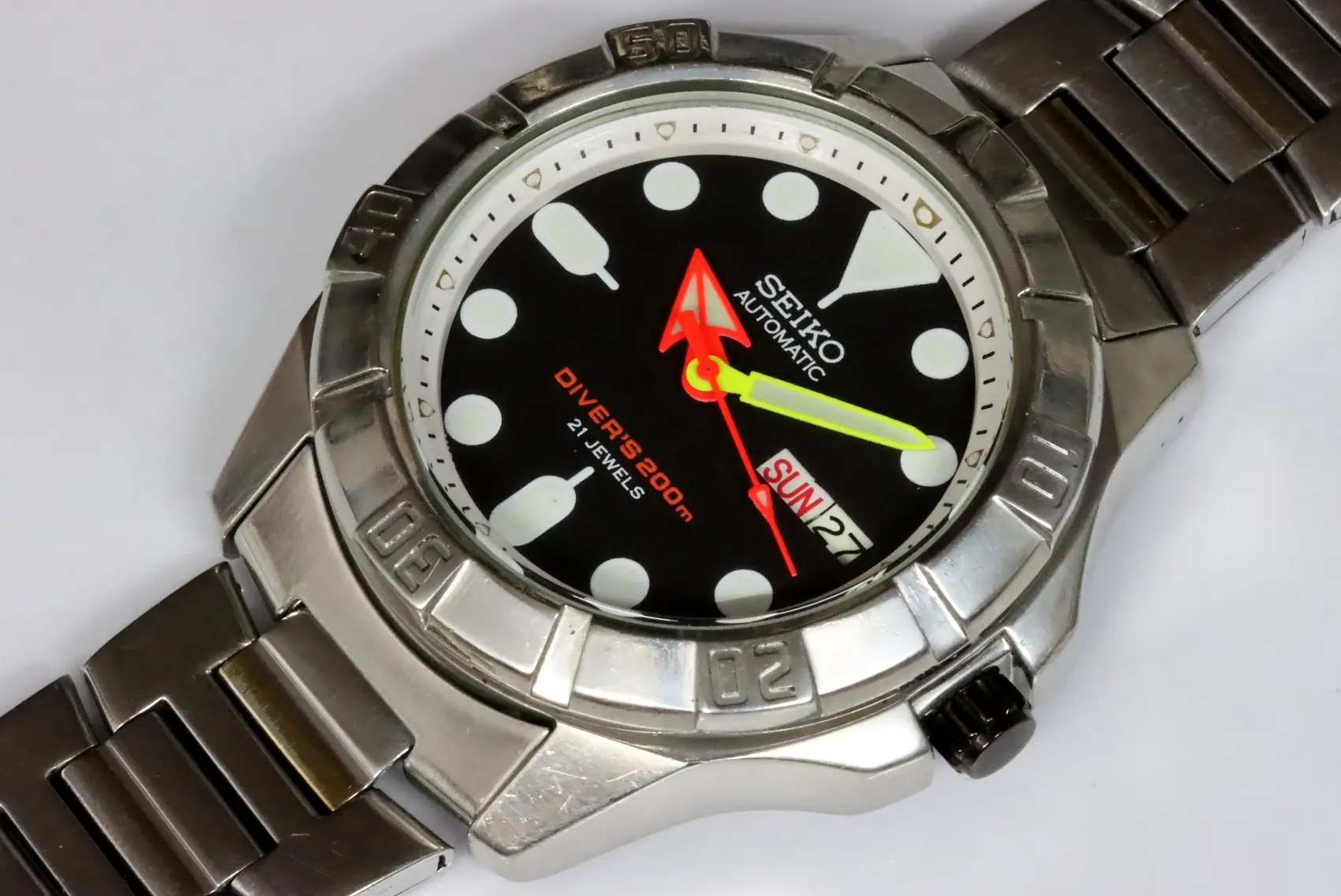 Seiko MOD sports watch modifeid with SKX007 divers dial