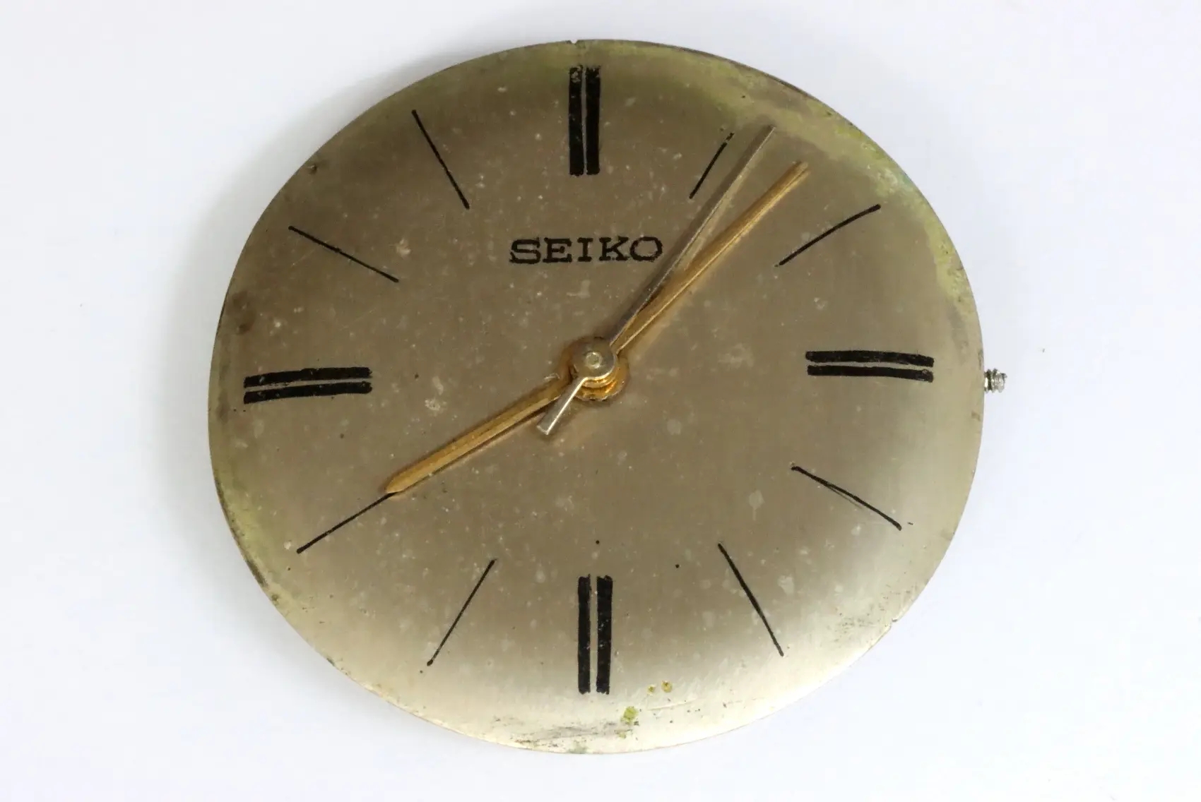 Seiko 6660A defective and rusty manual wind movement