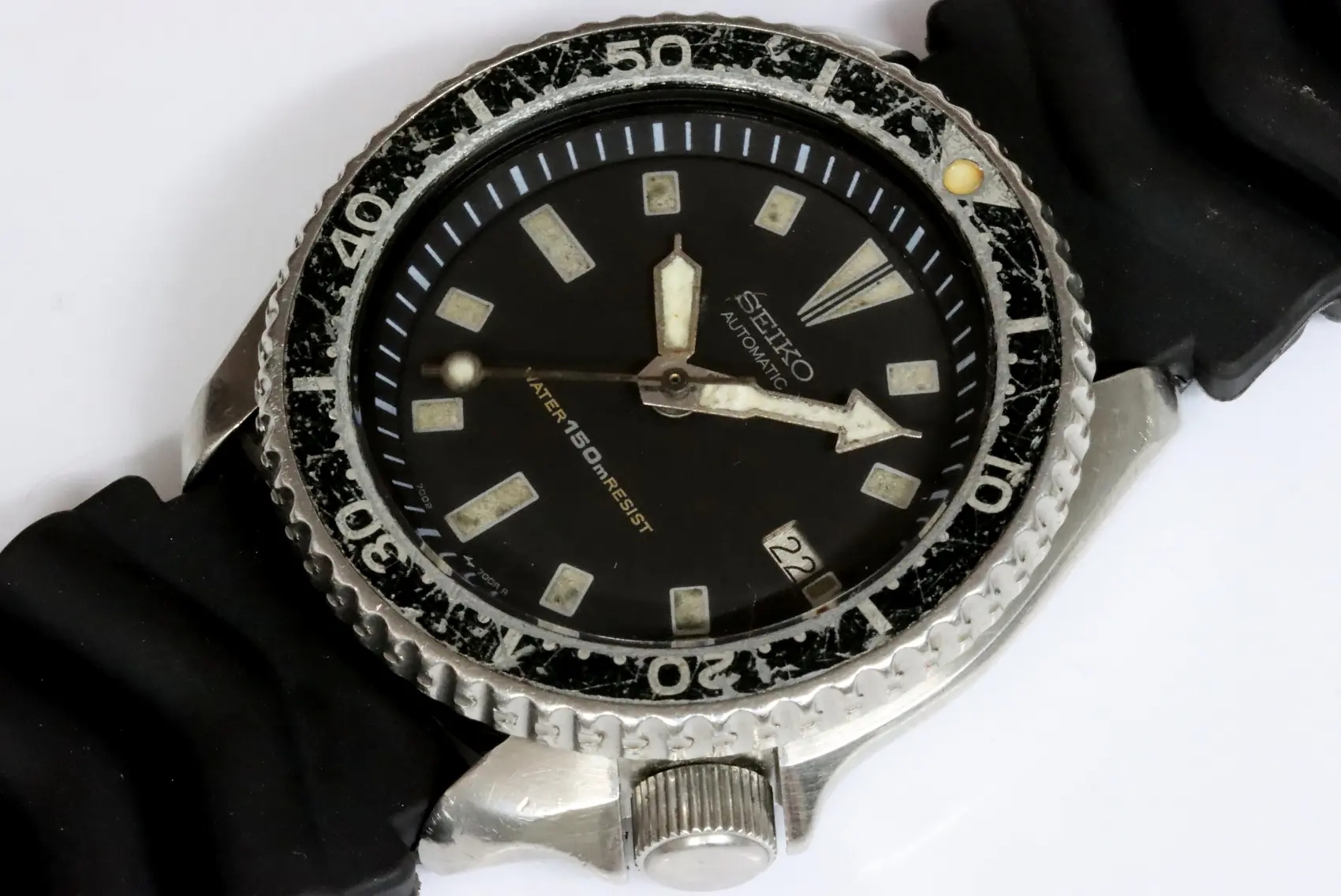 Seiko classic 7002-7000 automatic men's diver's watch