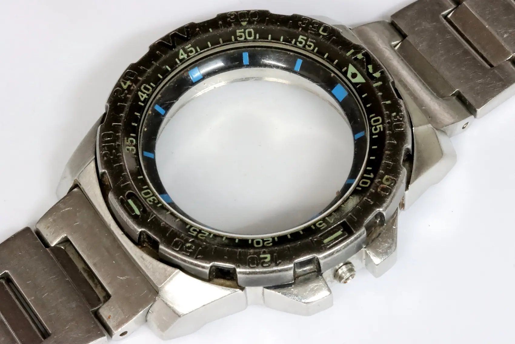 Seiko 5 Sports SRP539, SRP539K1 watch case with short 30081.Z.I bracelet