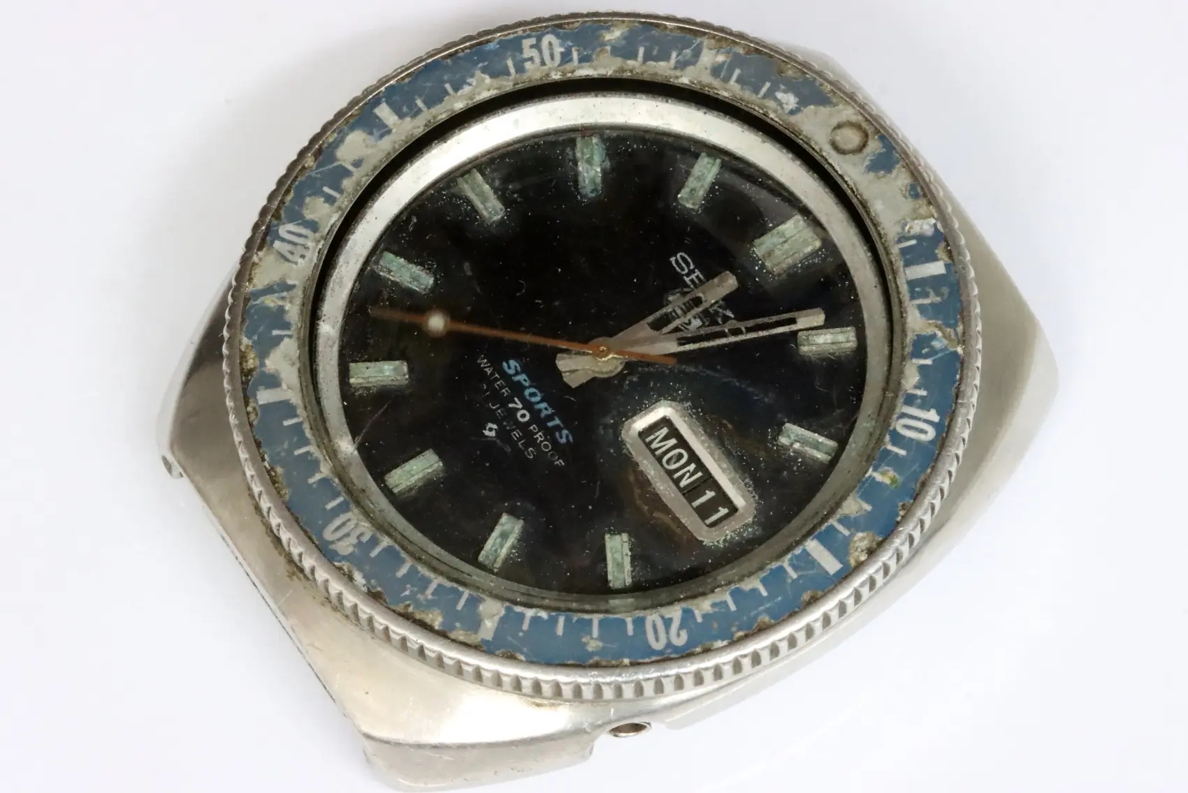 Seiko classic 6119-8121 sports men's watch for spares restore